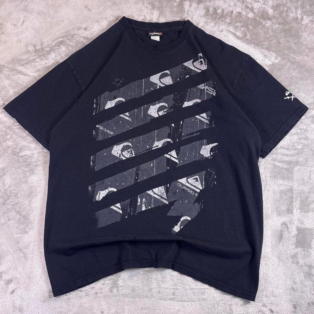 Vintage Y2K Quiksilver Graphic T-Shirt Size Large